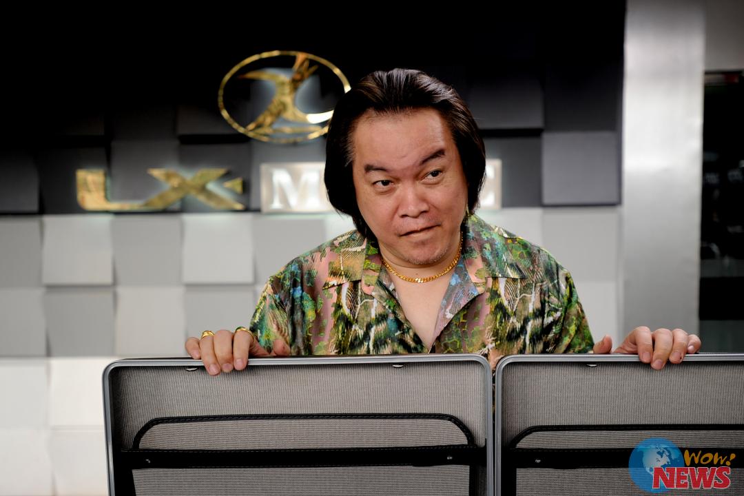 Wow!NEWS新闻网 | 康康拍鬼片老婆爱相随 受