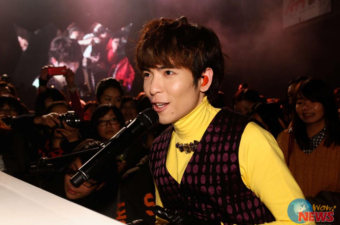 萧敬腾「以爱之名」今晚登场 以要价20万订制