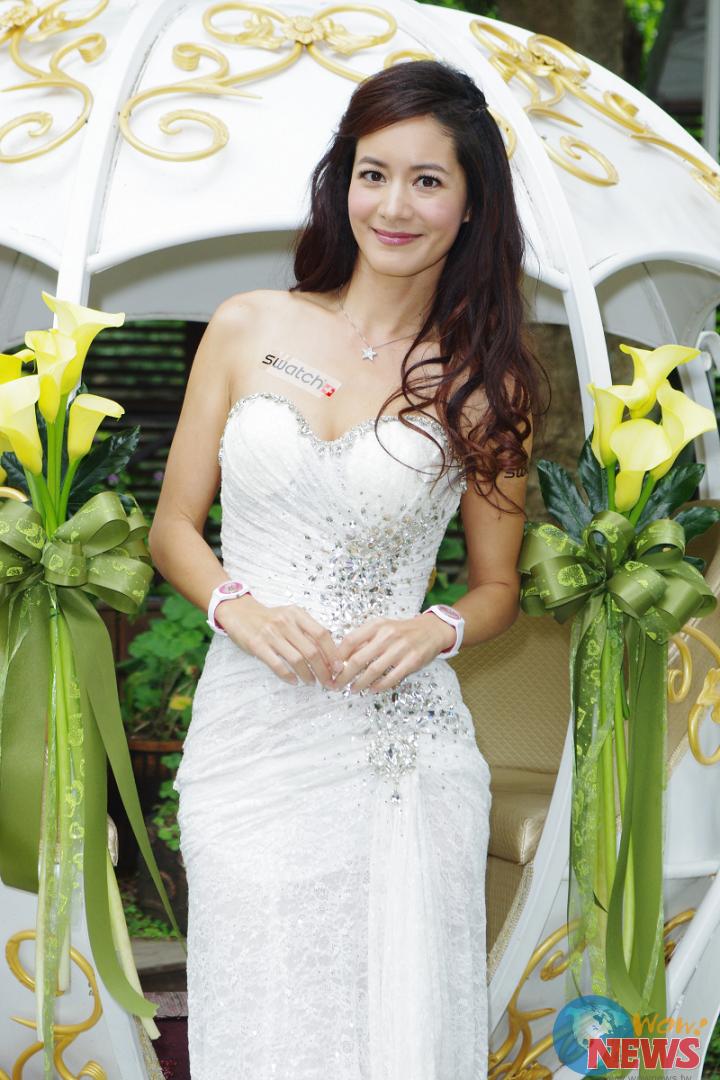 Janet为SWATCH情人节表款 完美演绎浪漫法式