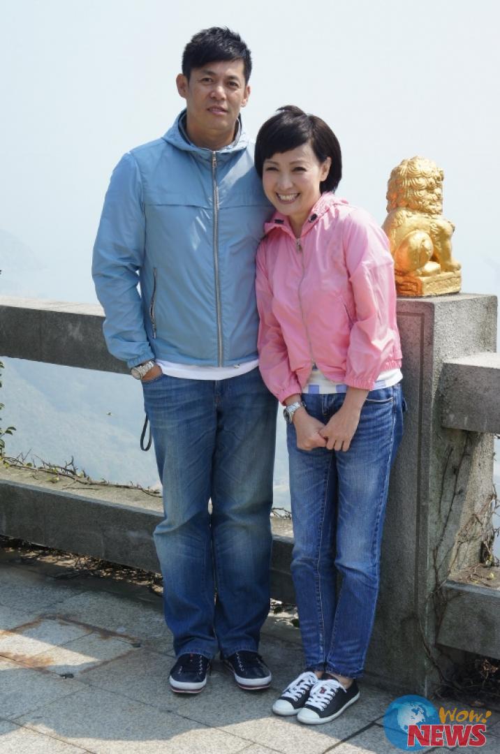 宝妈、汪建民携手度假享夕阳 马祖行大晒恩爱