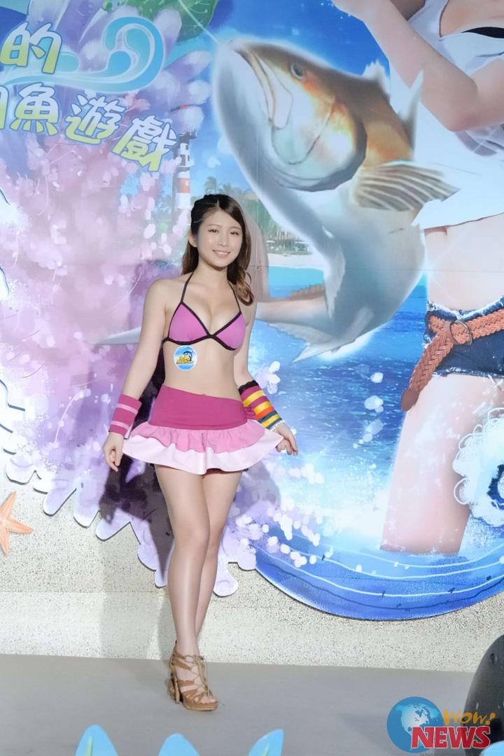 <em>鸡排妹代言</em>电玩鱼乐百分百 8月底推出终极抱枕