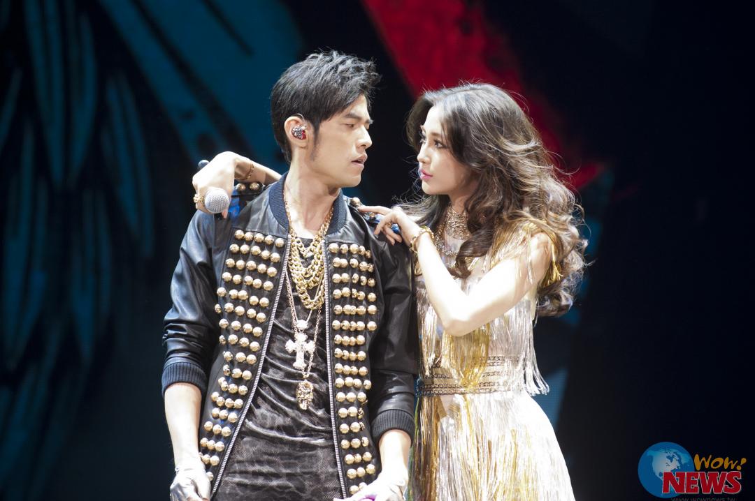 「天台帮」v.s.「洪兴帮」 周董与古惑仔于红磡