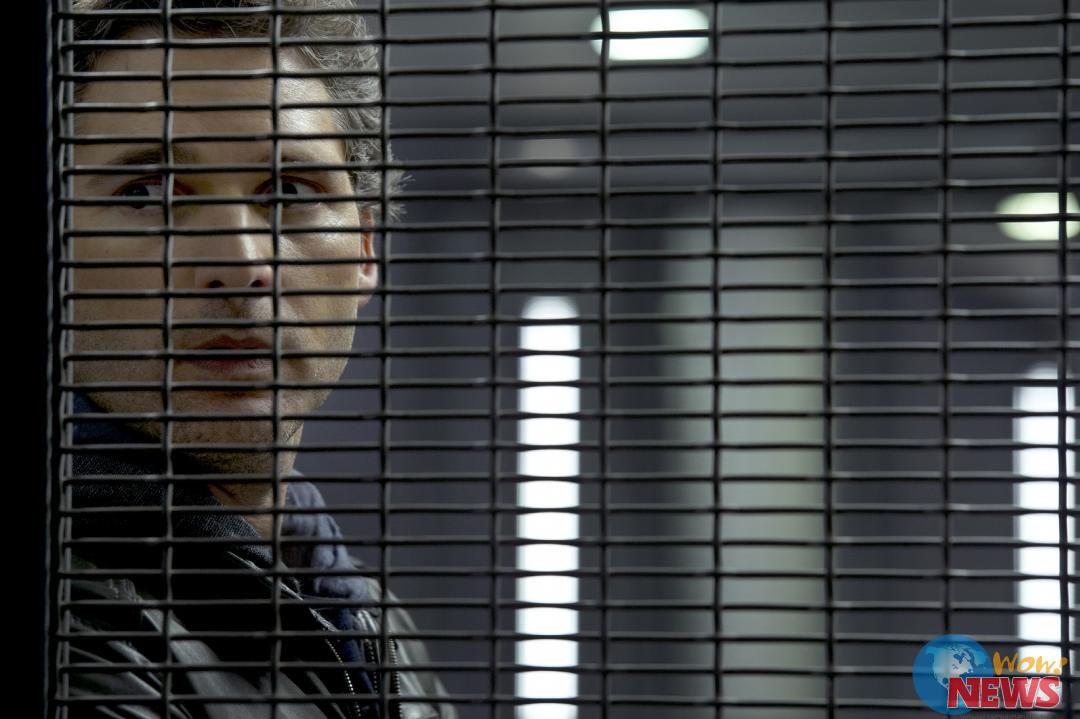 【全面锁定】艾瑞克巴纳装英国腔 向法官岳父