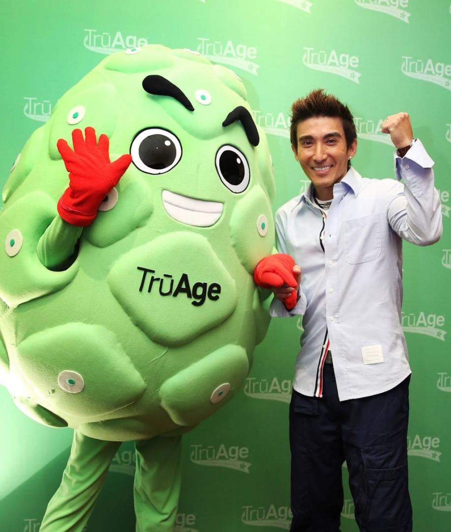 潘若迪保持身体年轻不老 归功于老婆KiKi与女