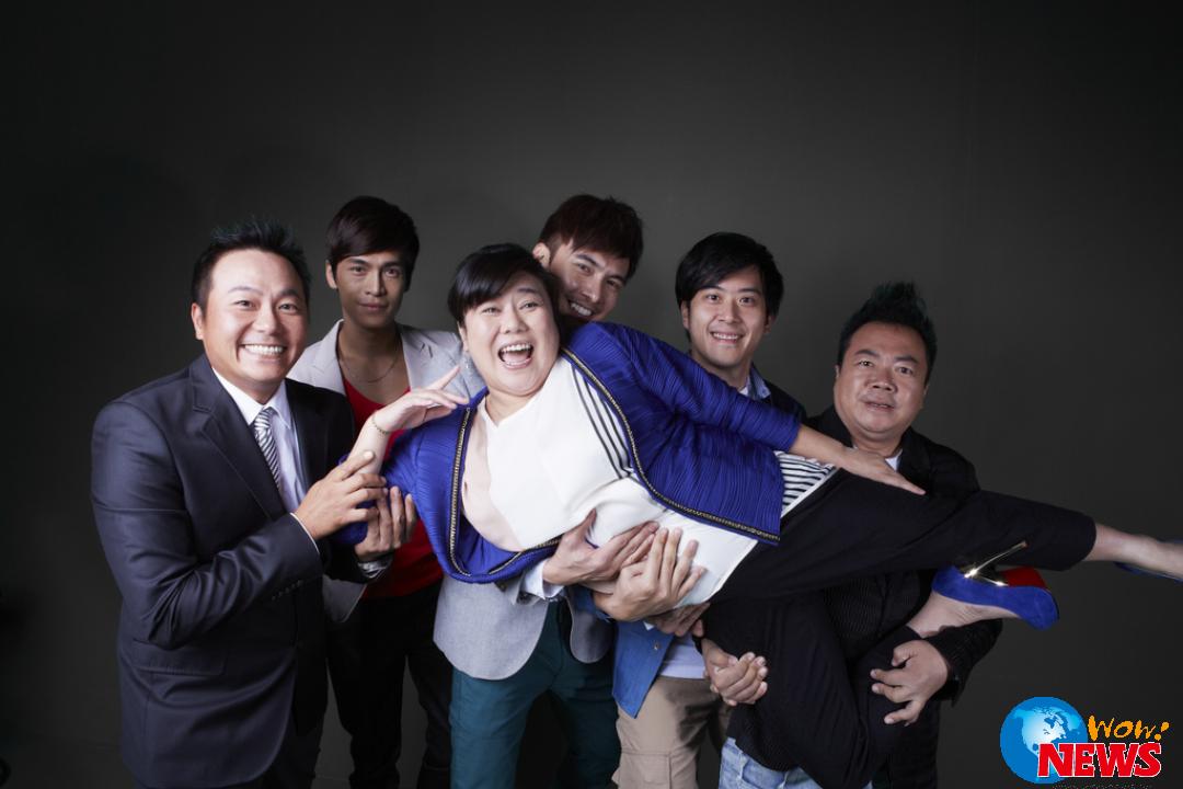 林美秀众星拱月笑开怀 张克帆笑称像拍鲔鱼季