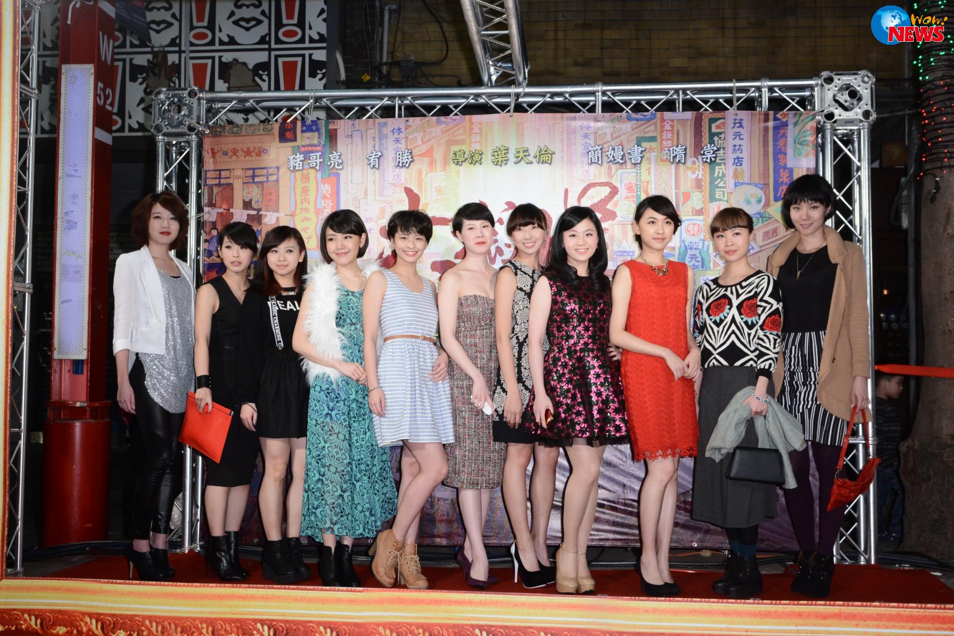 映众星云集 猪哥亮盛会前烧千金拜妈祖许愿 | W