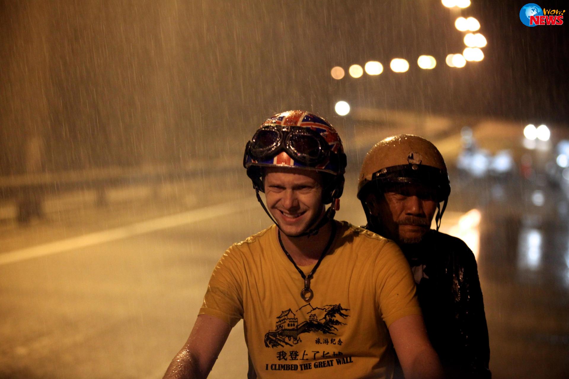 老人回春热血追梦 《一路有你》自制热气球飞