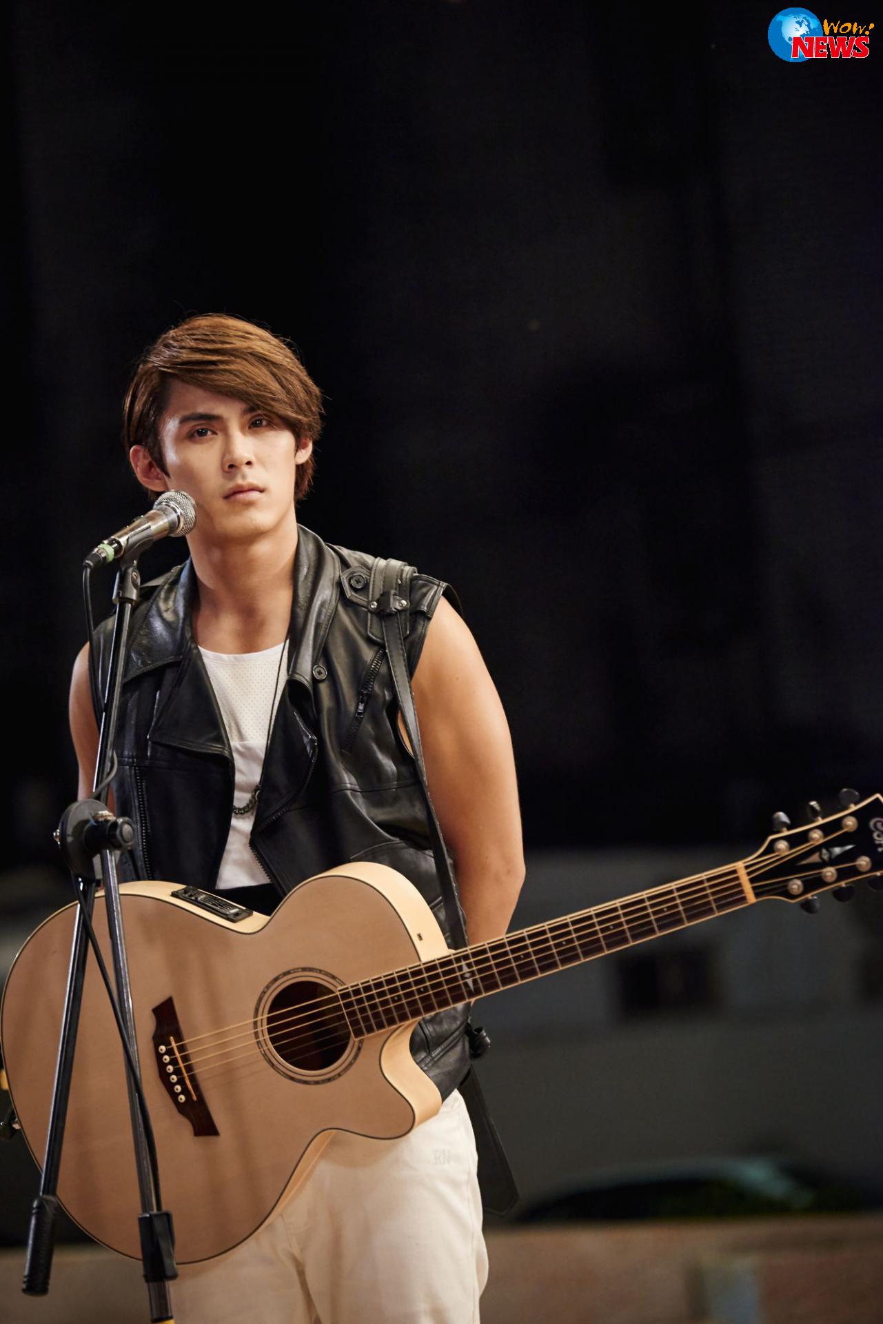 奕演活叛逆儿坦言年少曾叛逆母从门缝塞纸条和